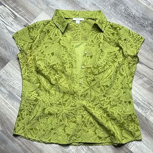 DRESS BARN top, size large, 2 piece set, like new, no flaws! WA-1578